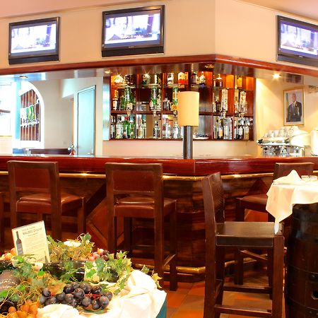Cafe De Rome Hotel Dakar Kültér fotó