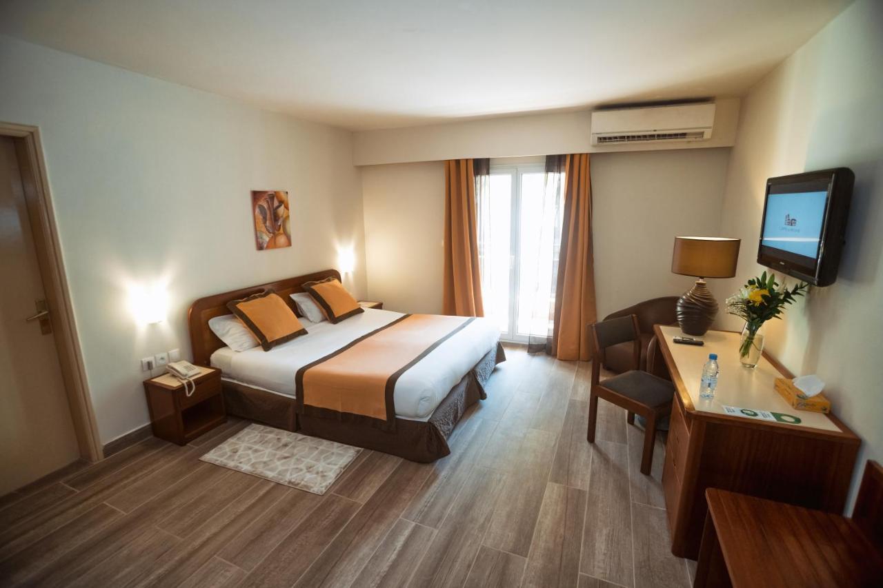 Cafe De Rome Hotel Dakar Kültér fotó