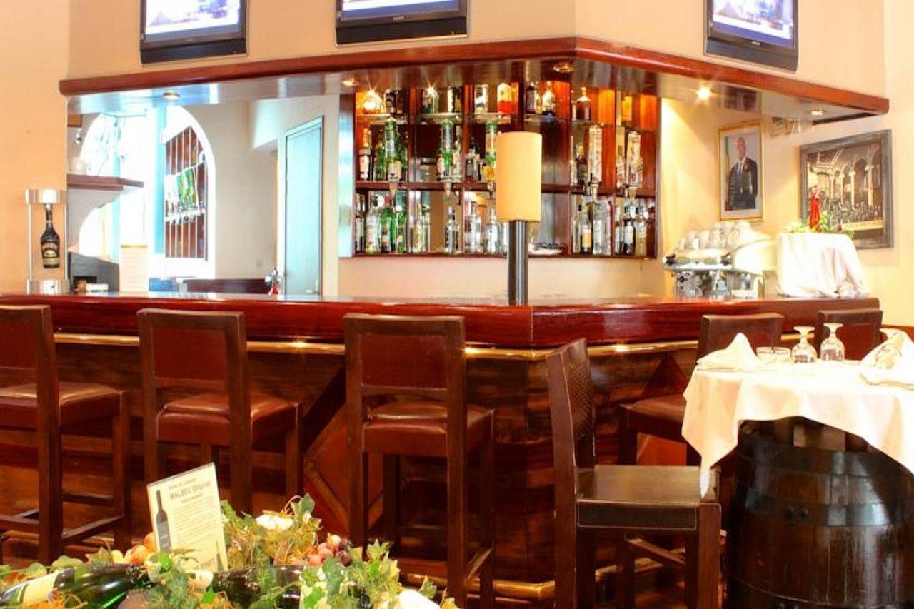 Cafe De Rome Hotel Dakar Kültér fotó